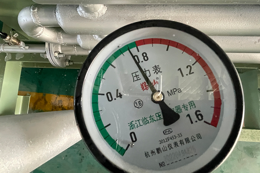 Quadrata ammoniania decomposition hydrogenii productio unit