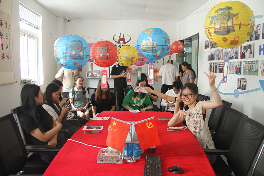 Jiangsu Luoming tenet medium autumnus tribuisti actiones